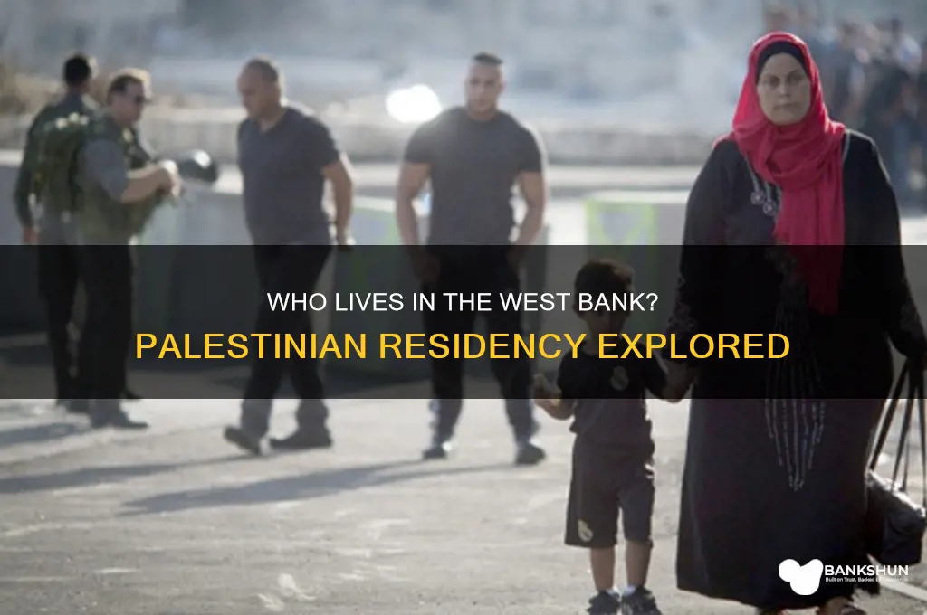 do palestinians live in the west bank