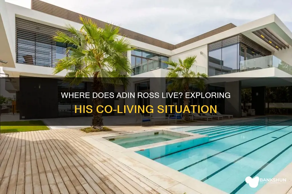 does adin ross live with faze banks