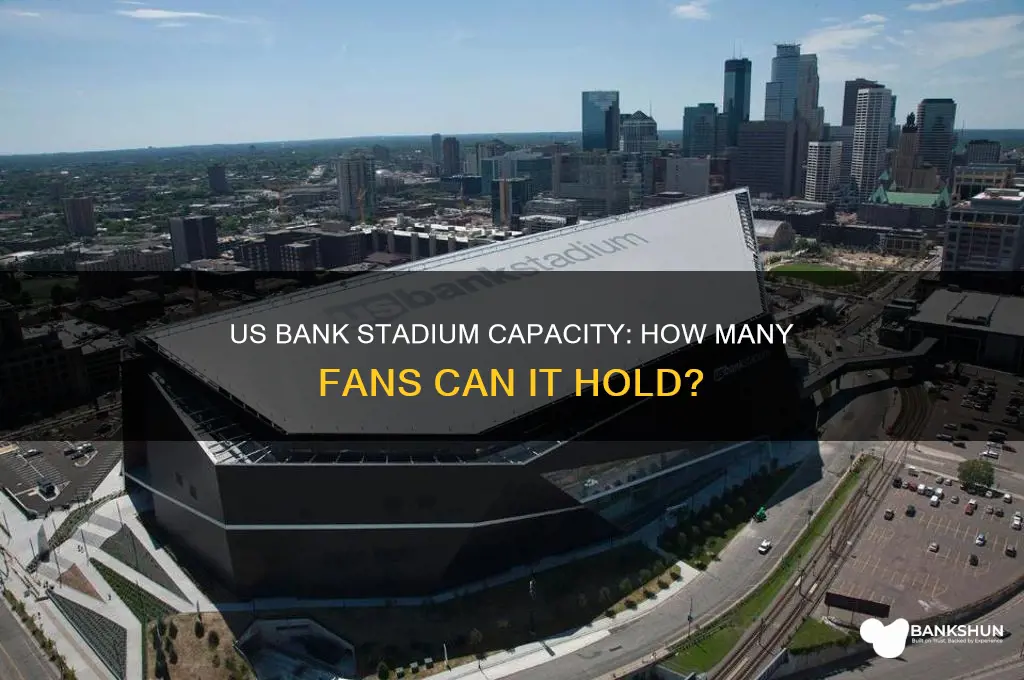 how many does us bank stadium hold