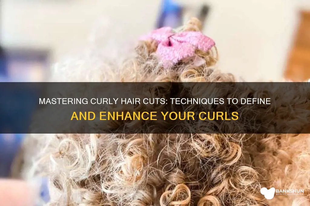 how to cut banks for curly hair
