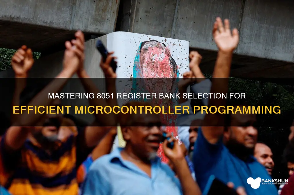 how to select register bank in 8051