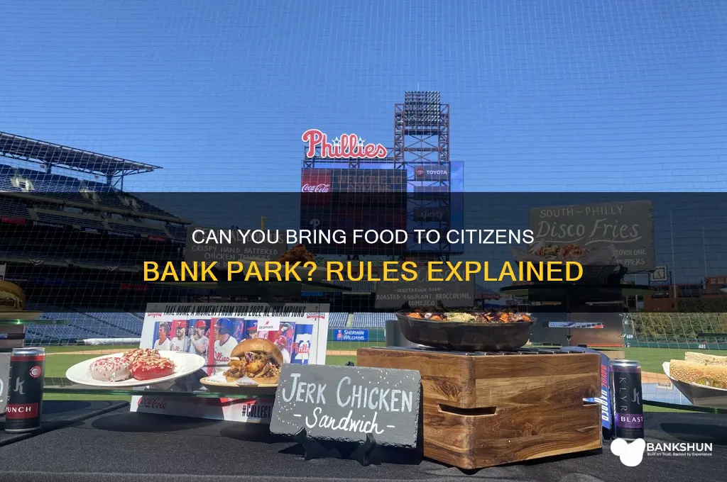 is food allowed in citizens bank park