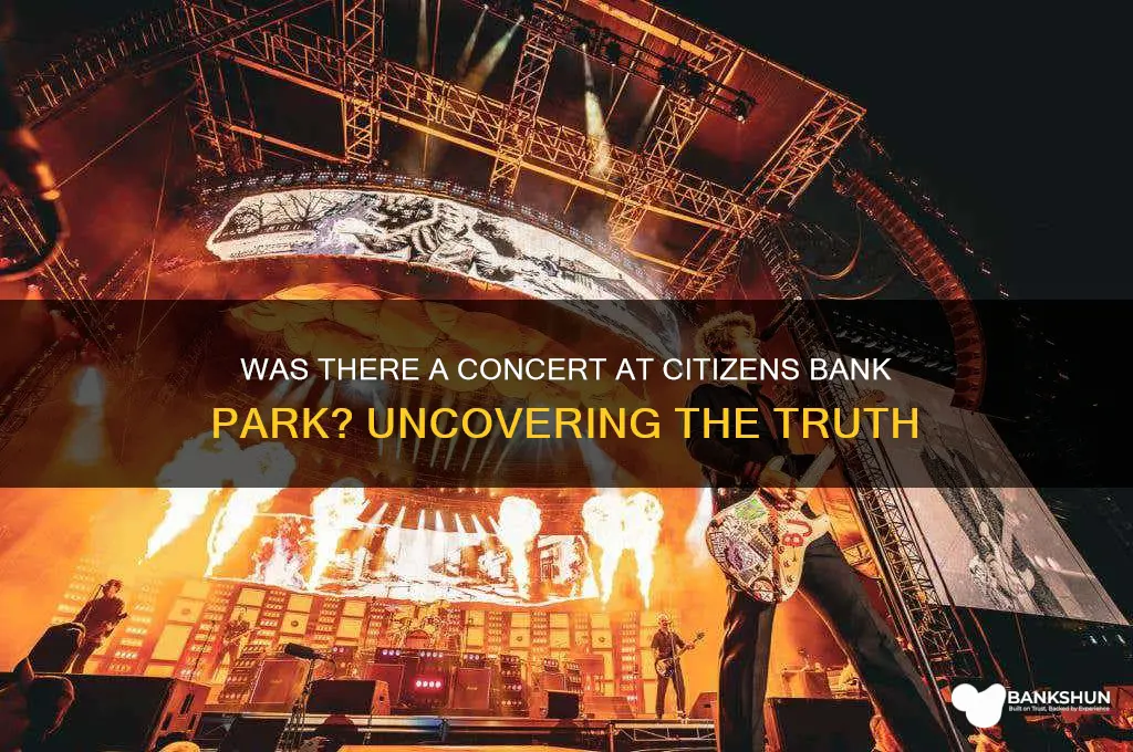 was there a concert at citizens bank